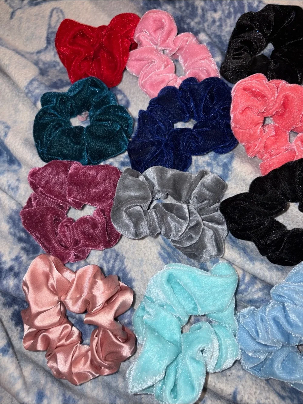 Bundle of 15 scrunchies